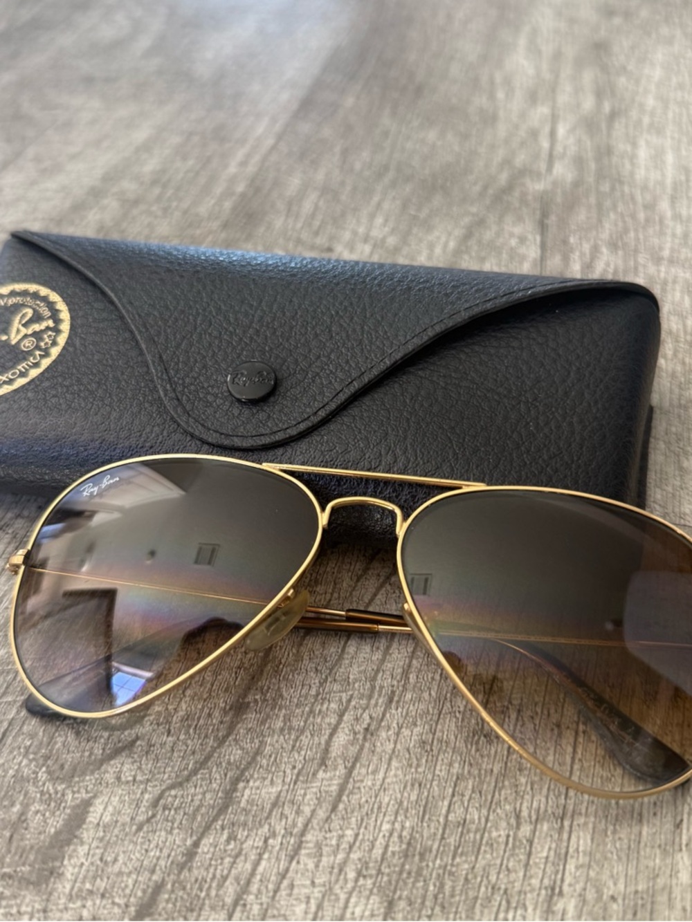 Ray-Ban Gold Frame Aviator Sunglasses with Brown Gradient Lenses